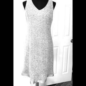 Stevie Mac sleeveless sequined dress. Holiday dress 💃